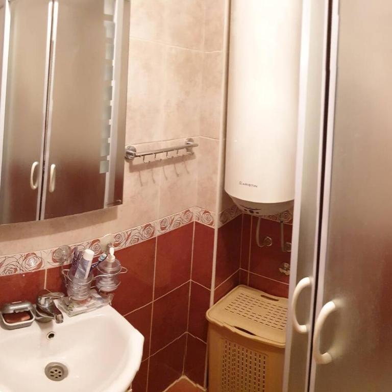 Guest House Maza - Five-Bedroom House - 59