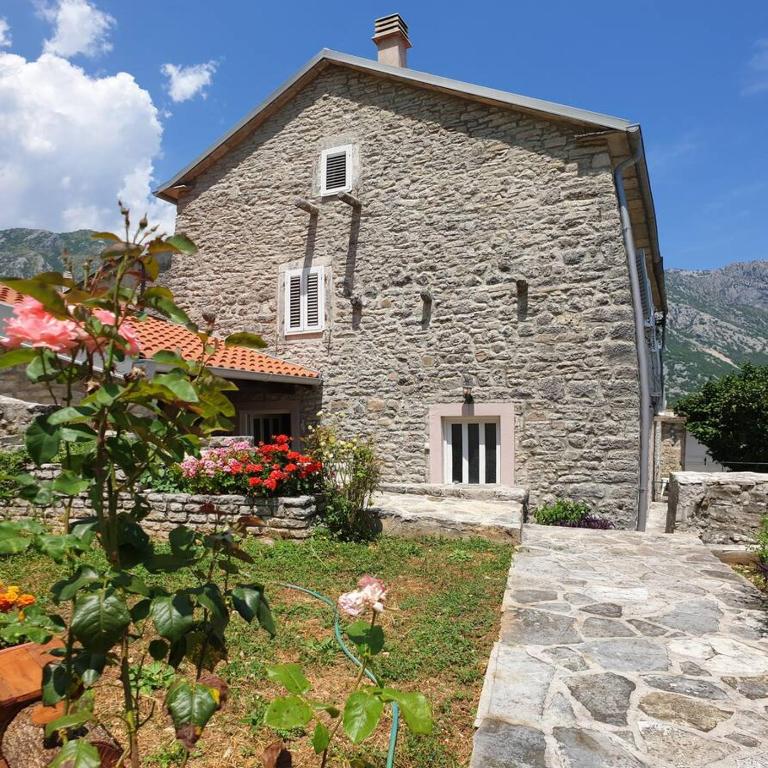 Guest House Maza - Five-Bedroom House - 60