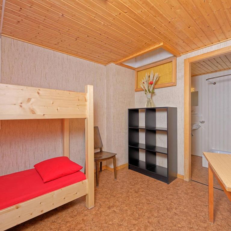 Petit Vélan - Coworking & Coliving - Vierbettzimmer mit Dusche - 1