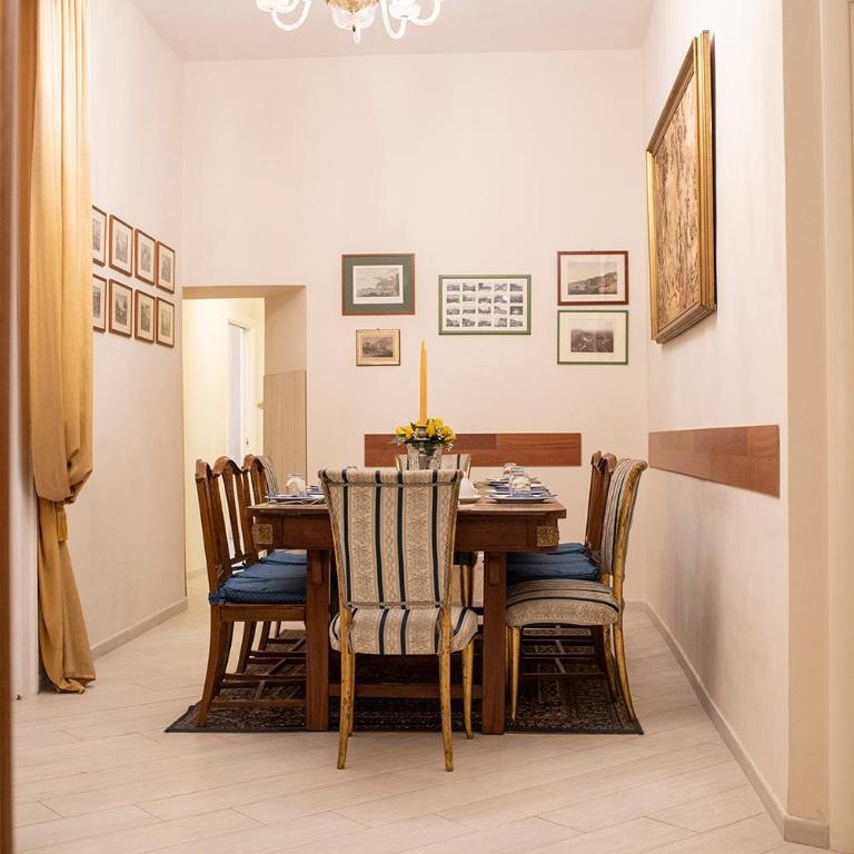 Domus Borbonica - Appartamento con 4 Camere da Letto - 8