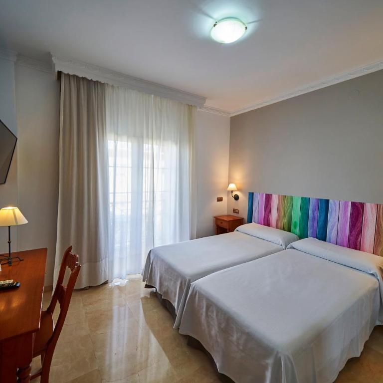 Hotel Bajamar Centro - Habitación Doble - 1 o 2 camas - 6
