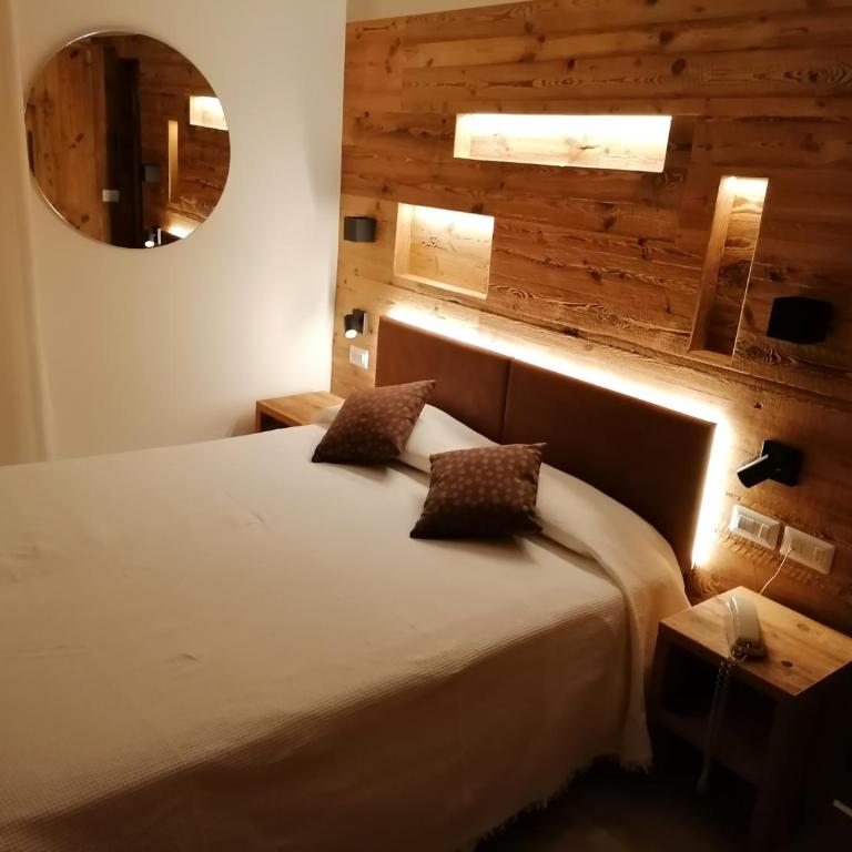 Albergo Silvana - Camera Superior Matrimoniale/Doppia con Letti Singoli - 10