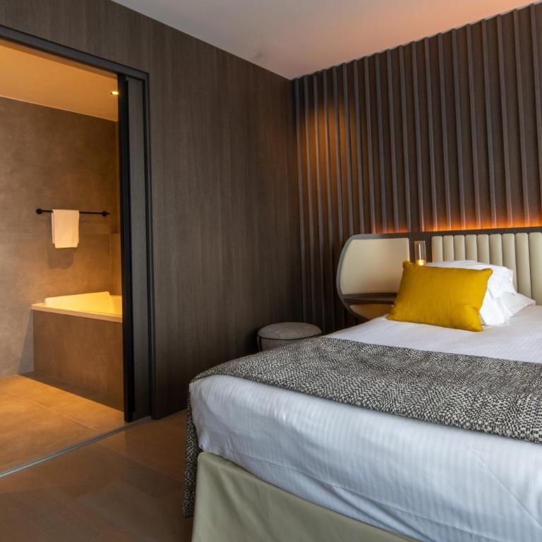 Best Western Premier Hotel de la Paix - Grande Chambre Lit King-Size de Luxe - 2