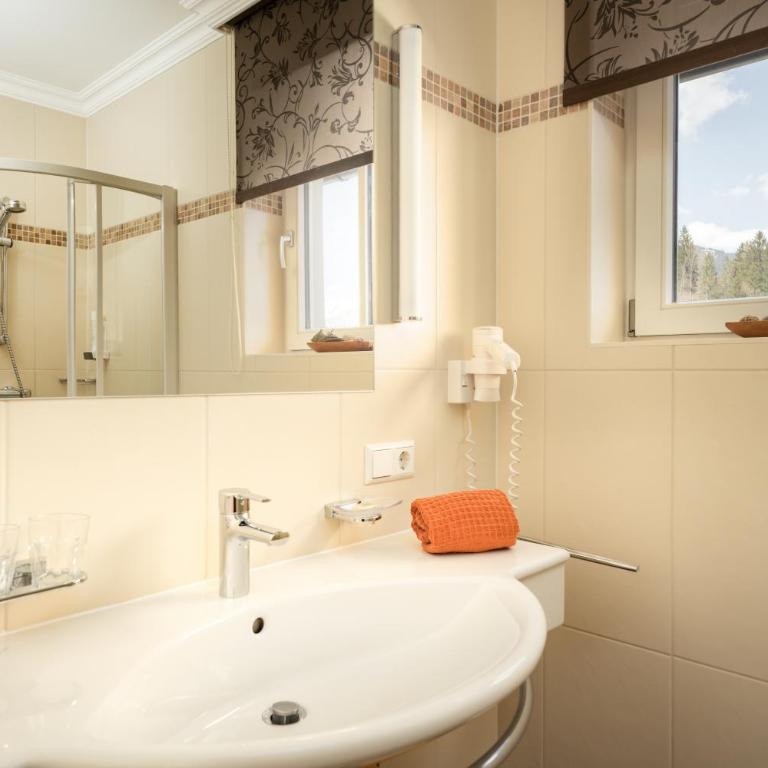 Pension Glitschnerhof - Superior Doppelzimmer mit Balkon - 6