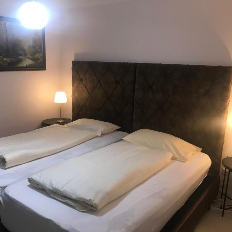 Baynunah Suites Aparthotel - Two-Bedroom Suite - 4