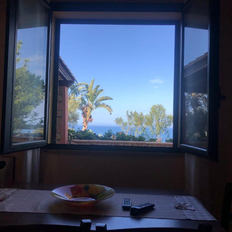 Bono Vacanze Villa Maragani Charme & Relax - Two-Bedroom Apartment with Sea View - 3