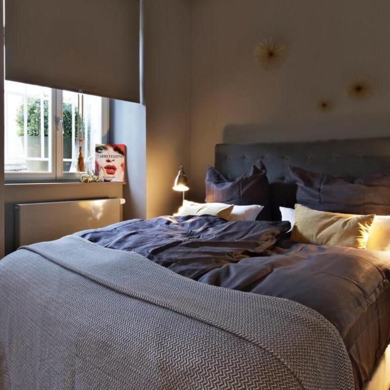 Chase Apartments-Boutiquehotel Style I - Ferienwohnung mit 2 Schlafzimmern über einer Bar - 2