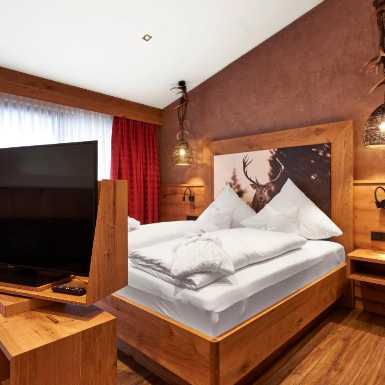 Wellness- und Bierhotel Adam Bräu - Superior Suite - 4