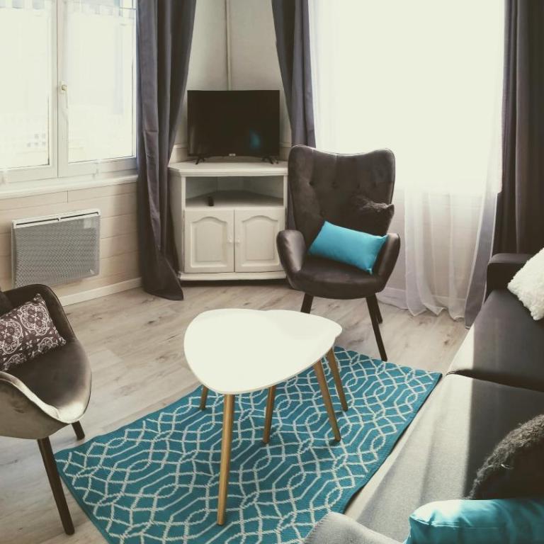 TERRASSE -100 m PLAGE -GRAND APPARTEMENT-8 PERS - Apartment mit 2 Schlafzimmern - 1