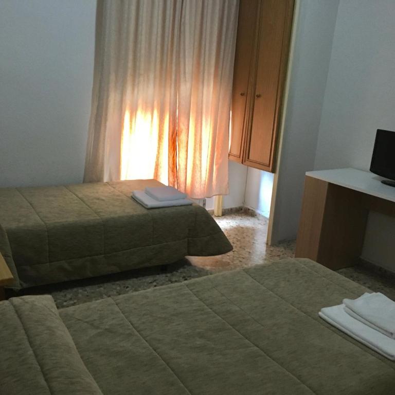 Hostal Santa Barbara - Habitación Doble - 2 camas - 2