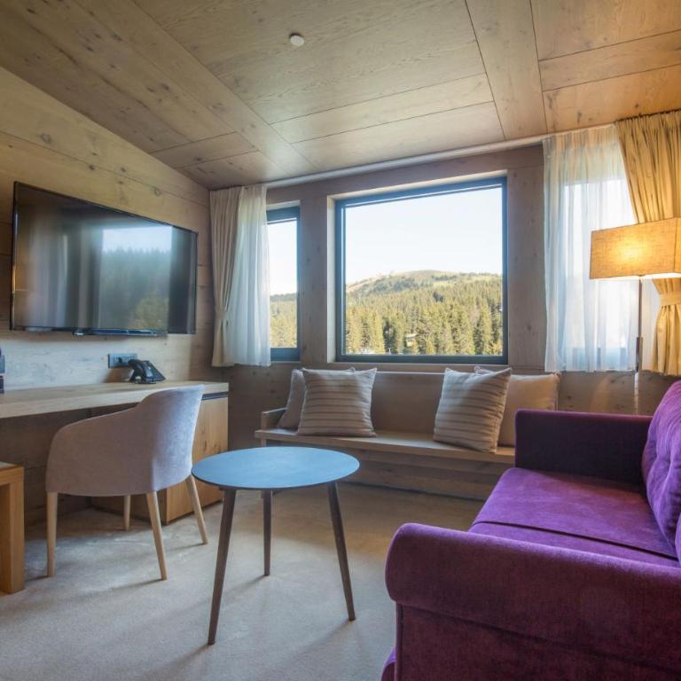 Gorski Hotel & Spa - Deluxe Family Room - 4