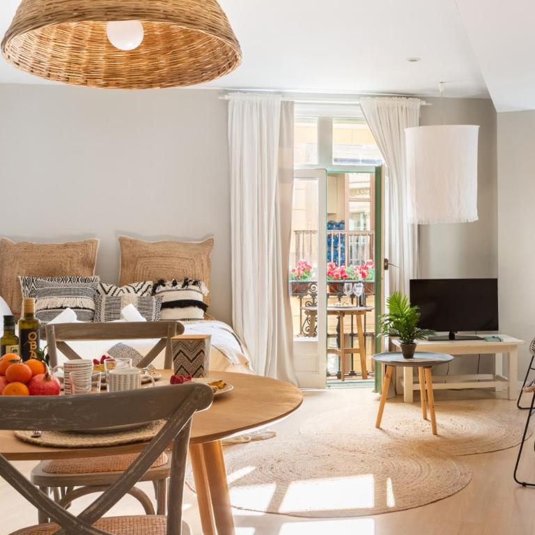 El Alma de las Ramblas - Superior Studio with Balcony - 2