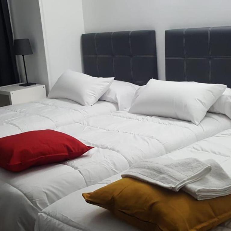 Lux Penthouse gran vía - Family Room with Terrace - 17