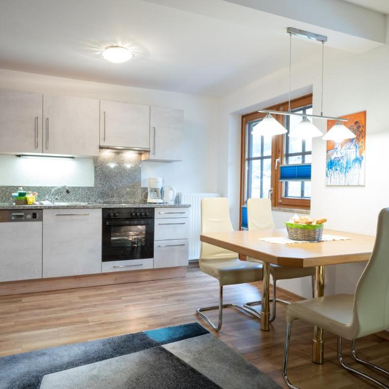 Haus Katharina, SUMMERCARD INCLUDED - Apartment mit Balkon - 2