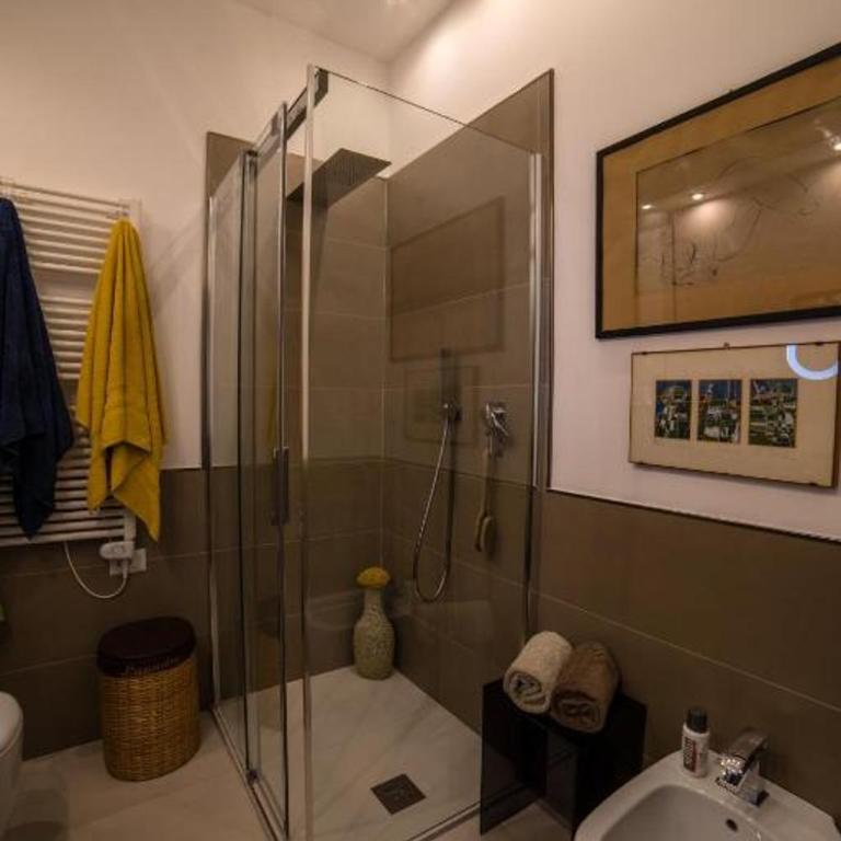 Casa Aricò & Shatulle Suites - Camera Matrimoniale Deluxe con Doccia - 6