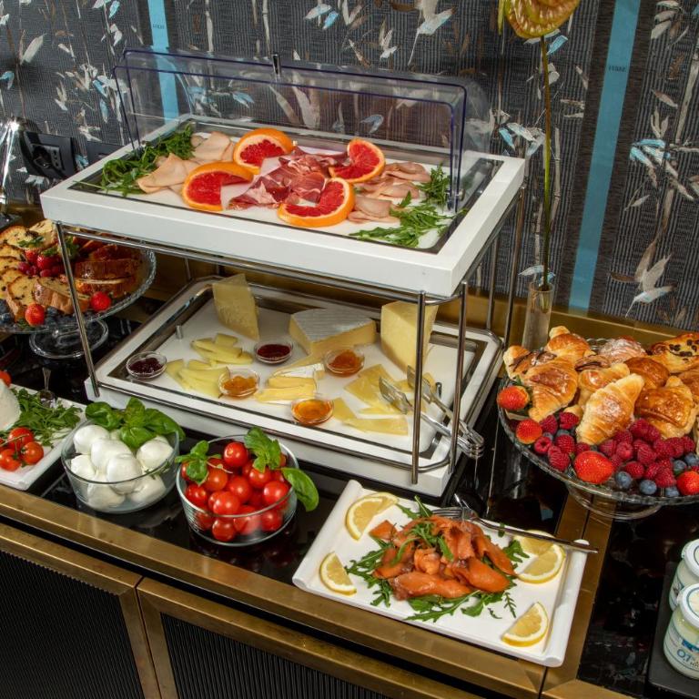 The Inn at the Spanish Steps Luxury Collection - Mario De' Fiori Suite - Deluxe Doppelzimmer - 13