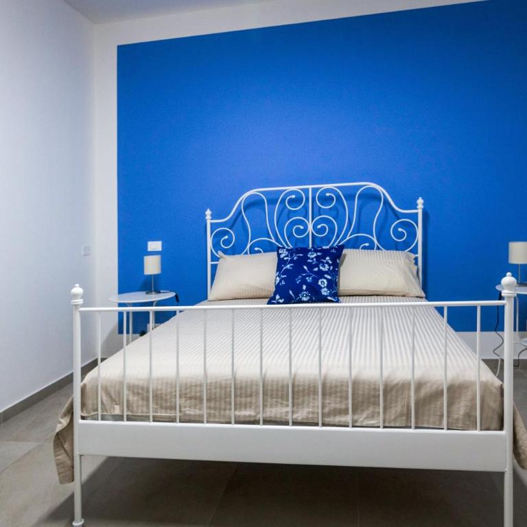 Casa del Forestiero Umberto - Triple Room with Private Bathroom - 1