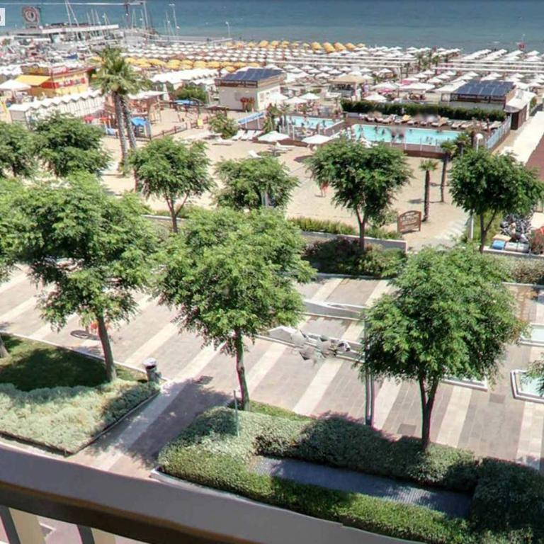 Hotel Mon Cheri - Classic Double or Twin Room with Front Sea View - 6