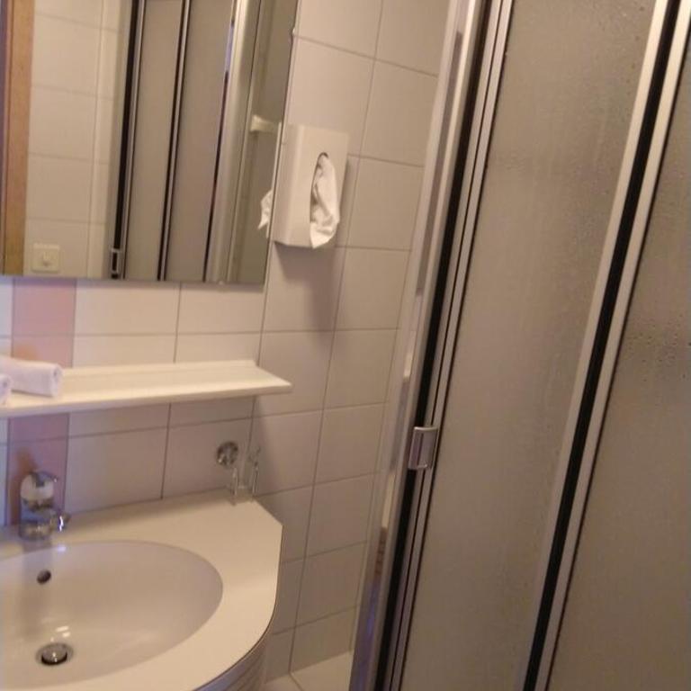 Hotel Restaurant Escher - Standard Doppelzimmer - 5