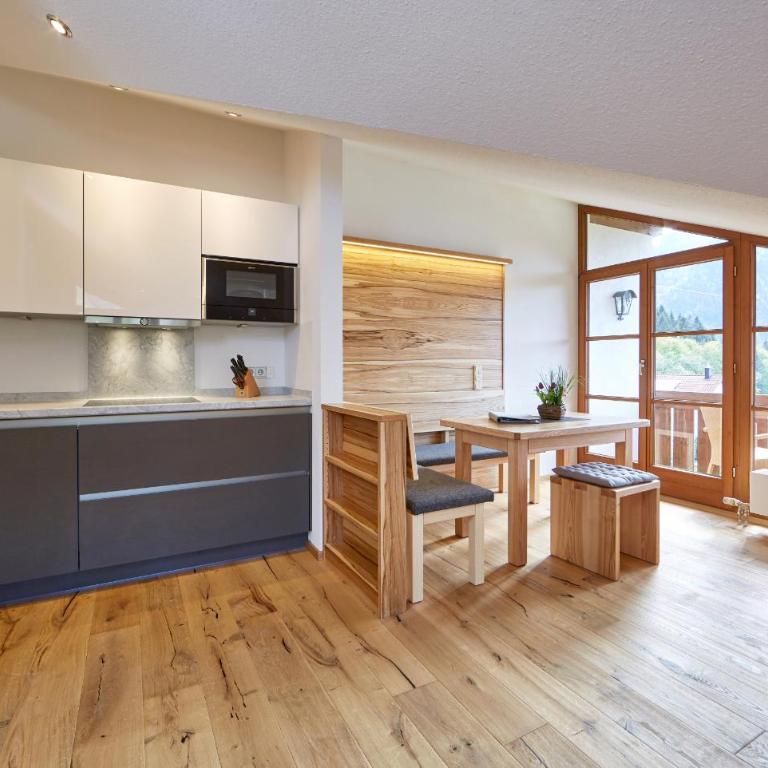 Appartements Christiane Knöpfle - Apartment mit Blick auf die Berge - 6