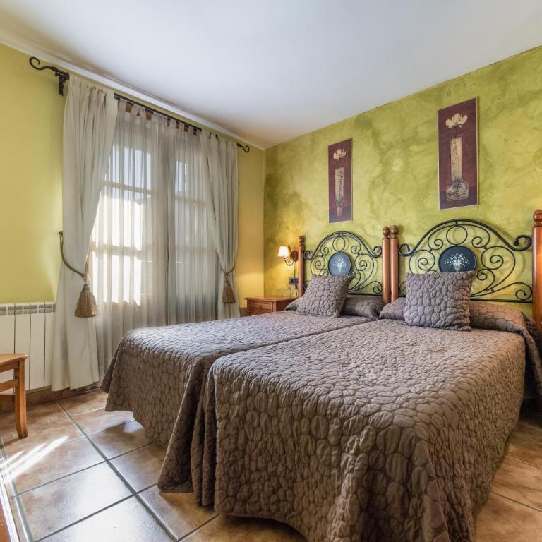 Apartamentos Casa Rivera - Three-Bedroom Apartment - 16