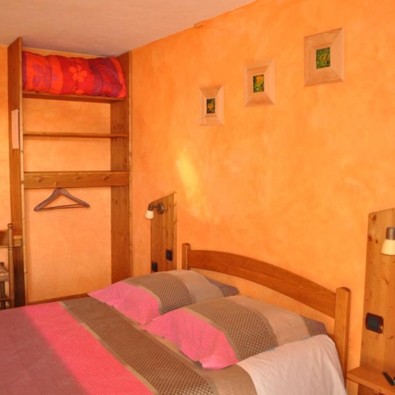 Gîte les 3 cols - Chambre Double - Vue sur Montagne - 4