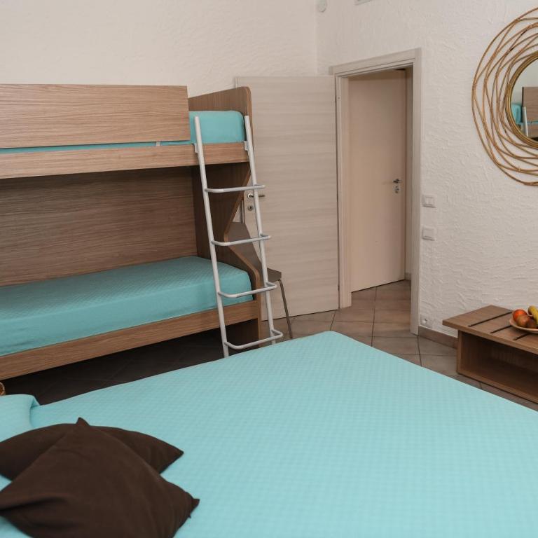 BLUE APARTMENT - a due passi dal lago, parcheggio privato - Appartamento con 1 Camera da Letto - 25