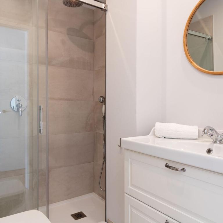 Plaza de España Deluxe Suites by Valcambre - Apartamento - 42