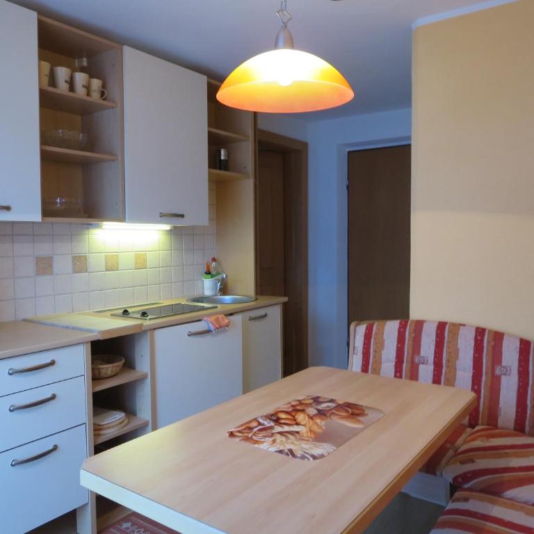 Gästehaus Schneeberger - Apartment mit 1 Schlafzimmer - 2