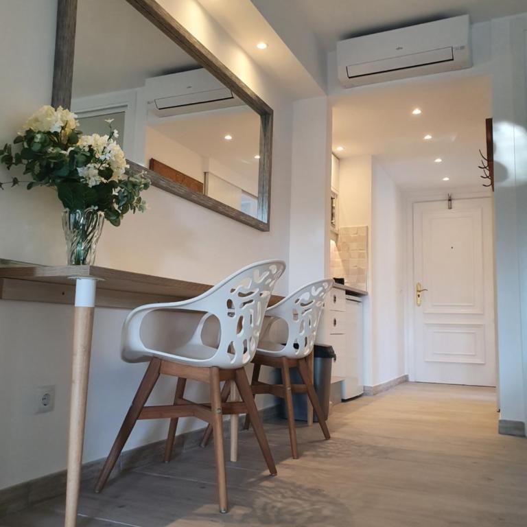 Calle Juliana, Miraflores Studio, La Cala de Mijas - Estudio con cama extragrande y sofá cama - 10