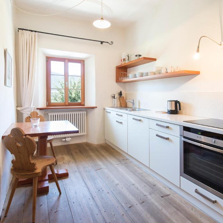Hofbauer - Appartamento con 1 Camera da Letto, Balcone e Vista Montagna - 3