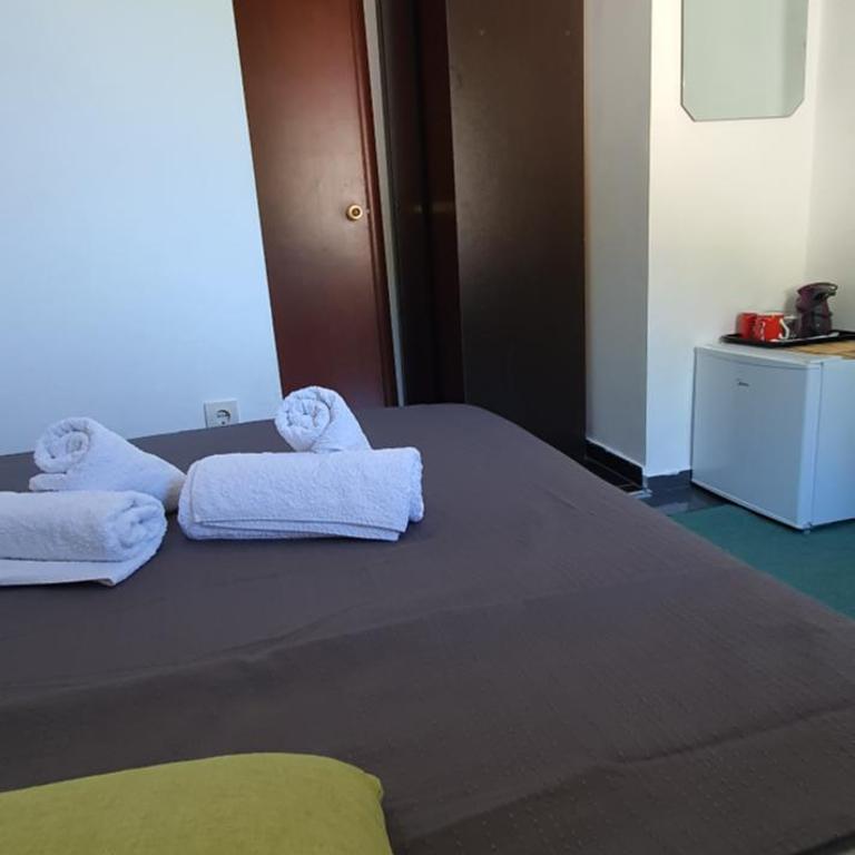 Apartments MaXhit - Dvokrevetna Soba sa Bračnim Krevetom i Pogledom na More - 1