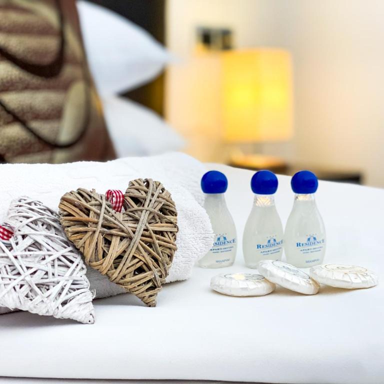 Hotel RESIDENCE - Standardna Dvokrevetna Soba sa Bračnim Krevetom - 4