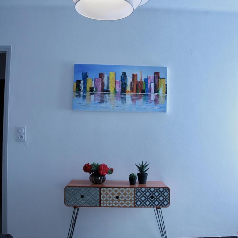 BEL APPARTEMENT SPACIEUX CENTRE VILLE UZES T3 - Appartement - 11