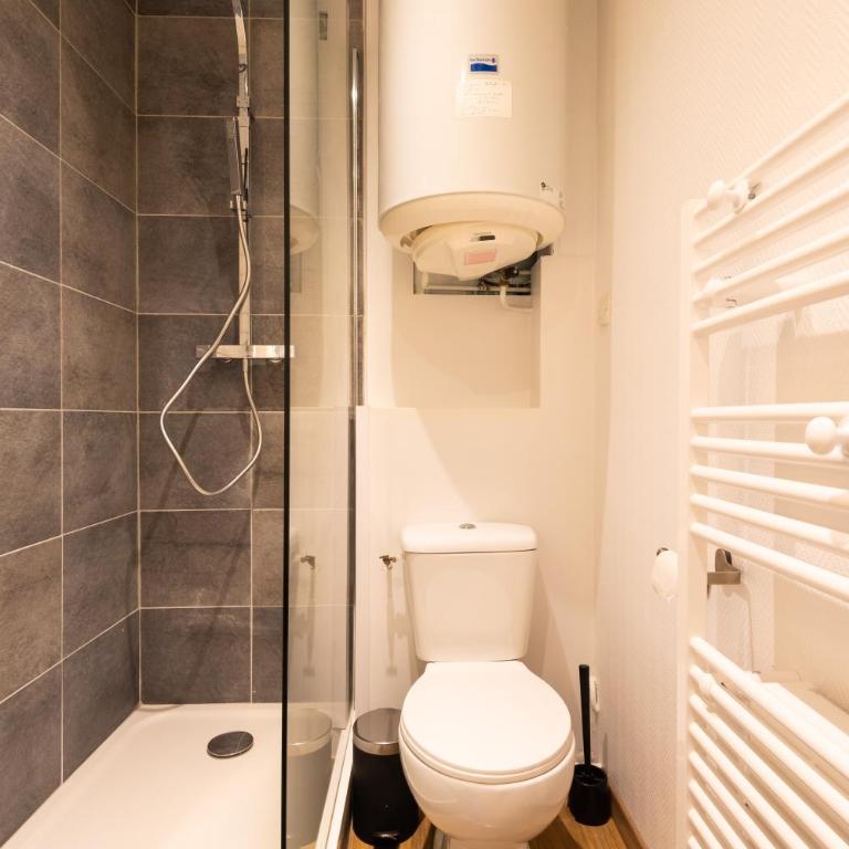 Appartement Terrasse - Télécabine 2min - Thermes 4min - Tout équipé - Appartement 1 Chambre - 9