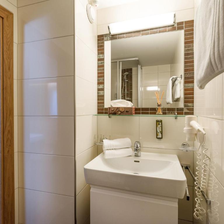 Apartments Leni - Comfort Apartment mit 1 Schlafzimmer und Balkon - 5