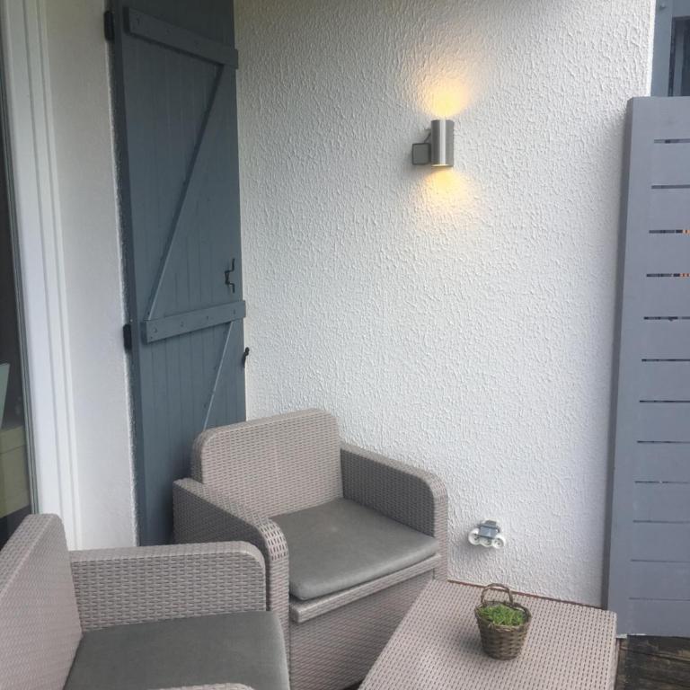 Villa Andernos - Vierbettzimmer mit Poolview - 4