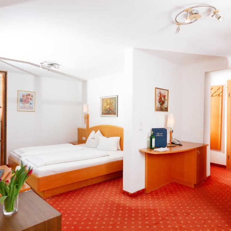 BioHotel Bruggerhof - Economy Double Room - 3
