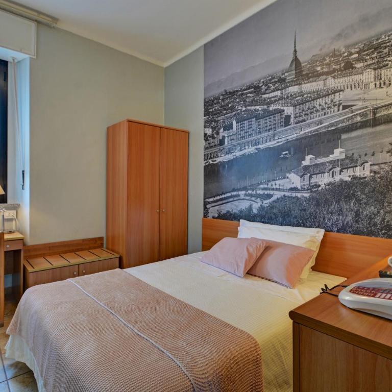 Astor Hotel - Economy Double Room - 5