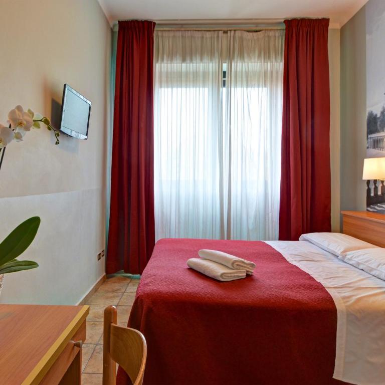 Astor Hotel - Double Room - 9