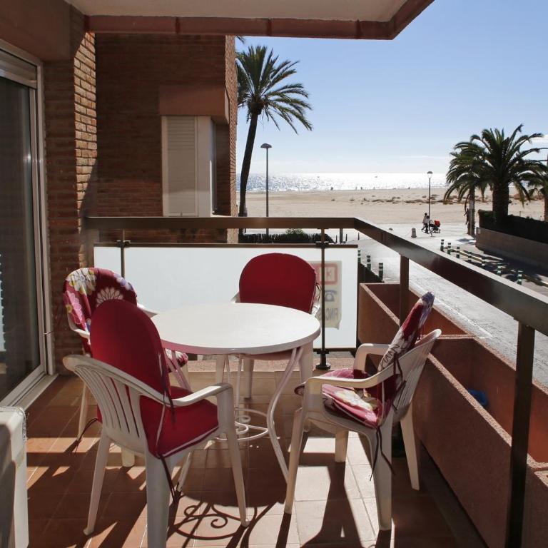 AT132 Els Pins, 1ra línea de la playa, piscina, airco, aparcamiento - Apartamento de 2 dormitorios - 1