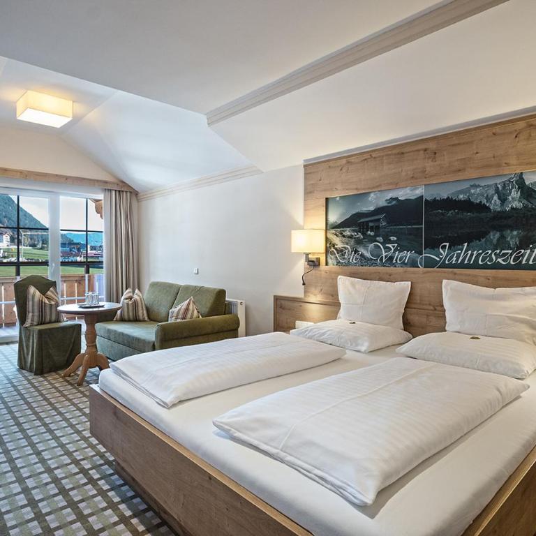Vier Jahreszeiten Wellnessresort Achensee - Comfort Doppelzimmer mit Balkon - 2