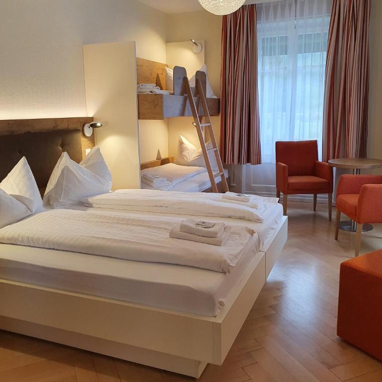 Waldhotel Unspunnen - Vierbett-Familienzimmer - 1