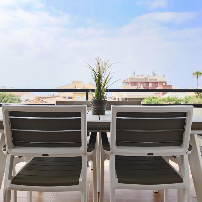 MalagadeVacaciones - Valera - Three-Bedroom Apartment - 16