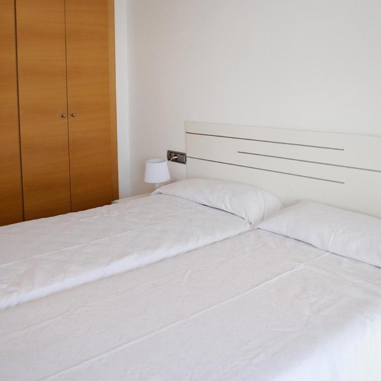 AT161 Vistas a la playa, piscina y equipamiento completo - Three-Bedroom Apartment - 12