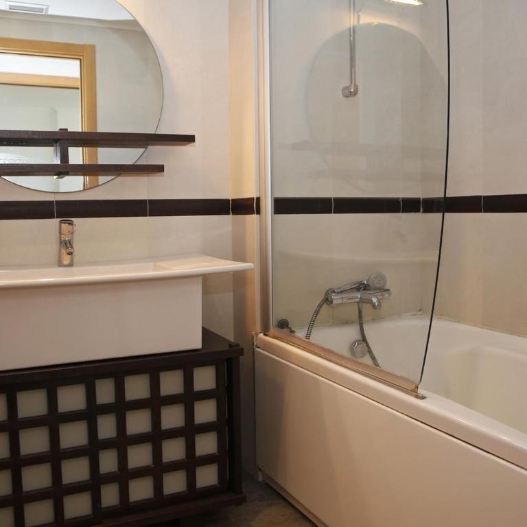 AT161 Vistas a la playa, piscina y equipamiento completo - Three-Bedroom Apartment - 13