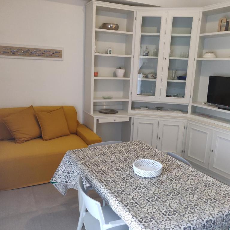Casa Regina con box auto - Appartamento con 2 Camere da Letto - 3
