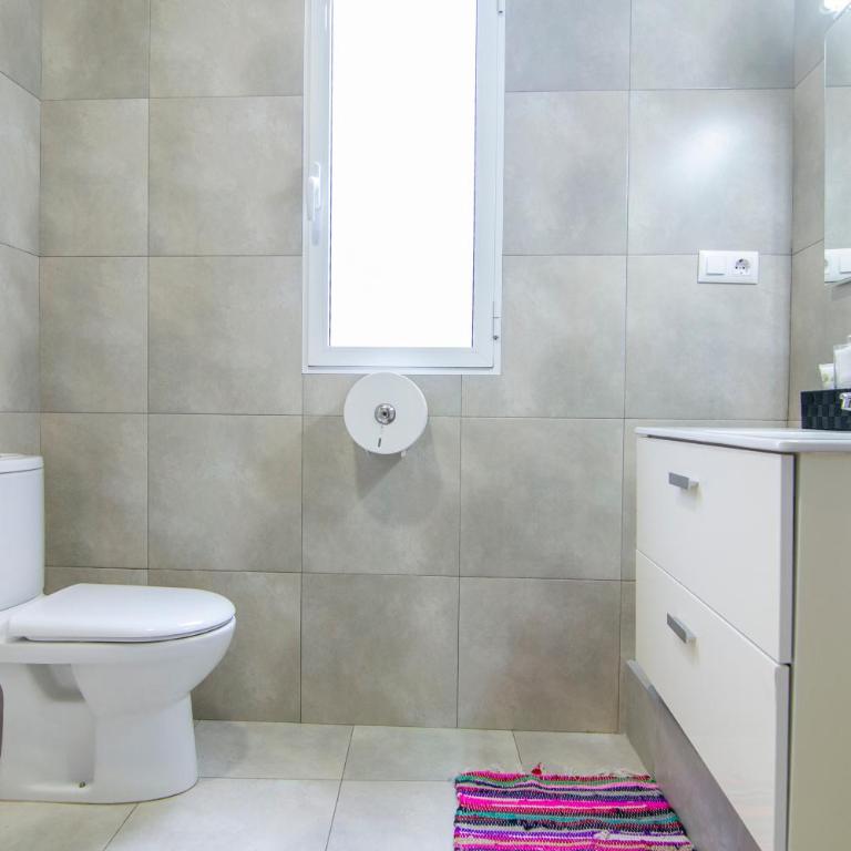 Kasa Katia Guest House - Double or Twin Room with Private External Bathroom - 7