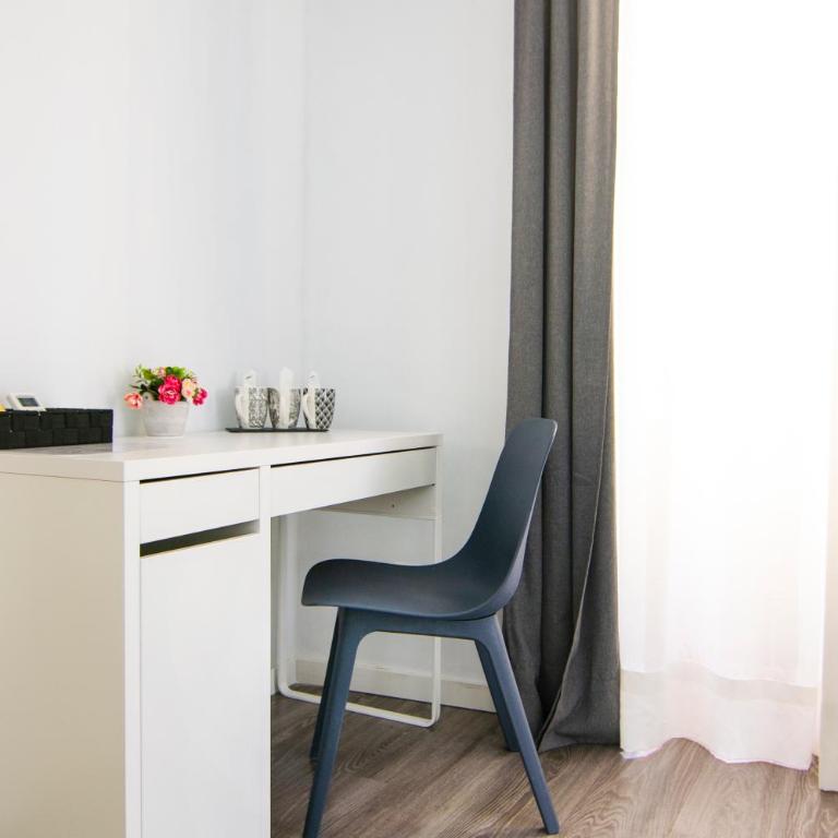 Kasa Katia Guest House - Triple Room with City View - 8