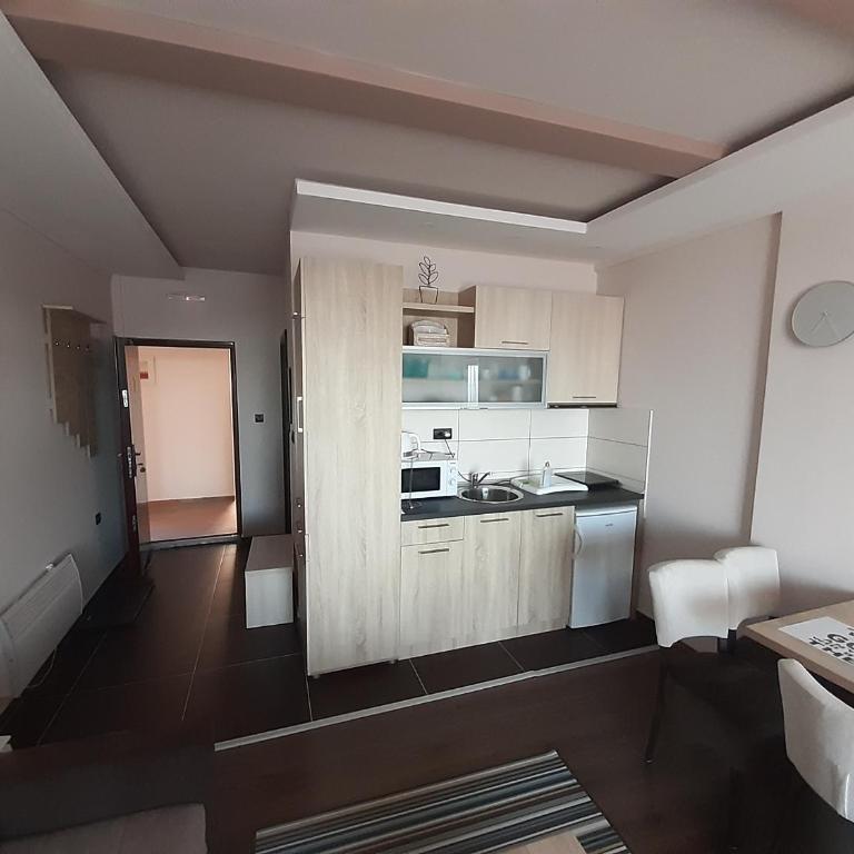 Milmari Apartments Joy M17 - Apartment - 35